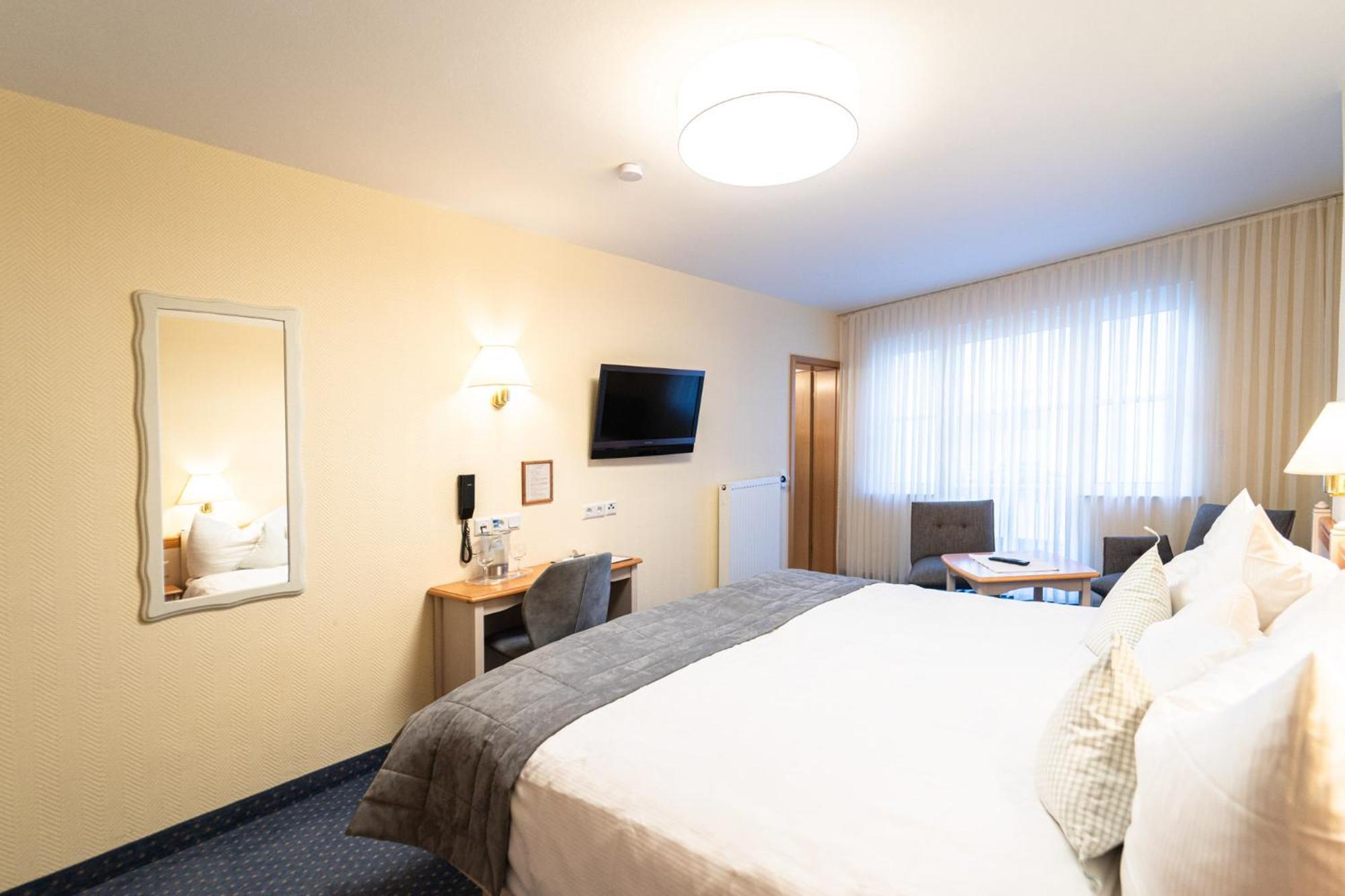 Hotel Zur Traube อือร์ซิก ห้อง รูปภาพ