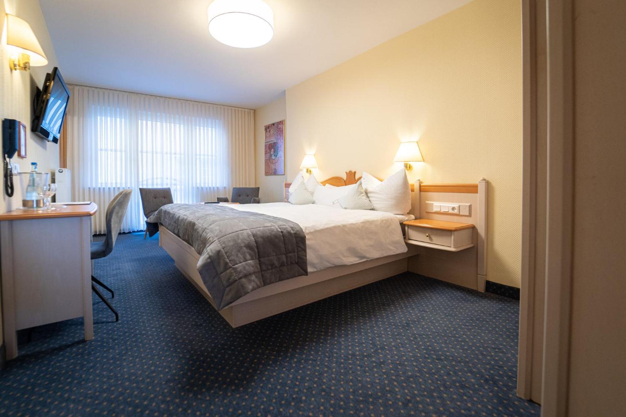 Hotel Zur Traube อือร์ซิก ห้อง รูปภาพ