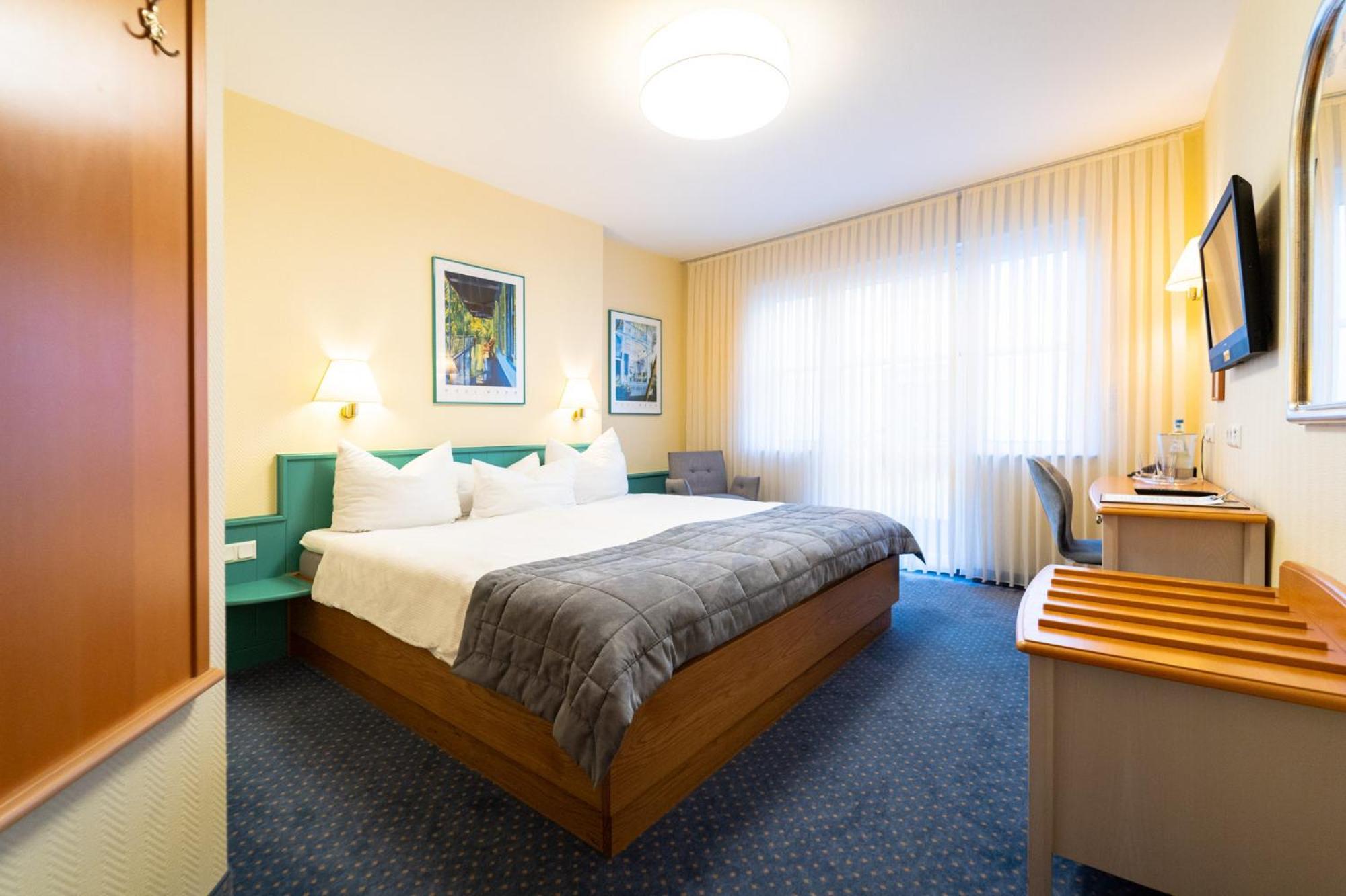 Hotel Zur Traube อือร์ซิก ห้อง รูปภาพ
